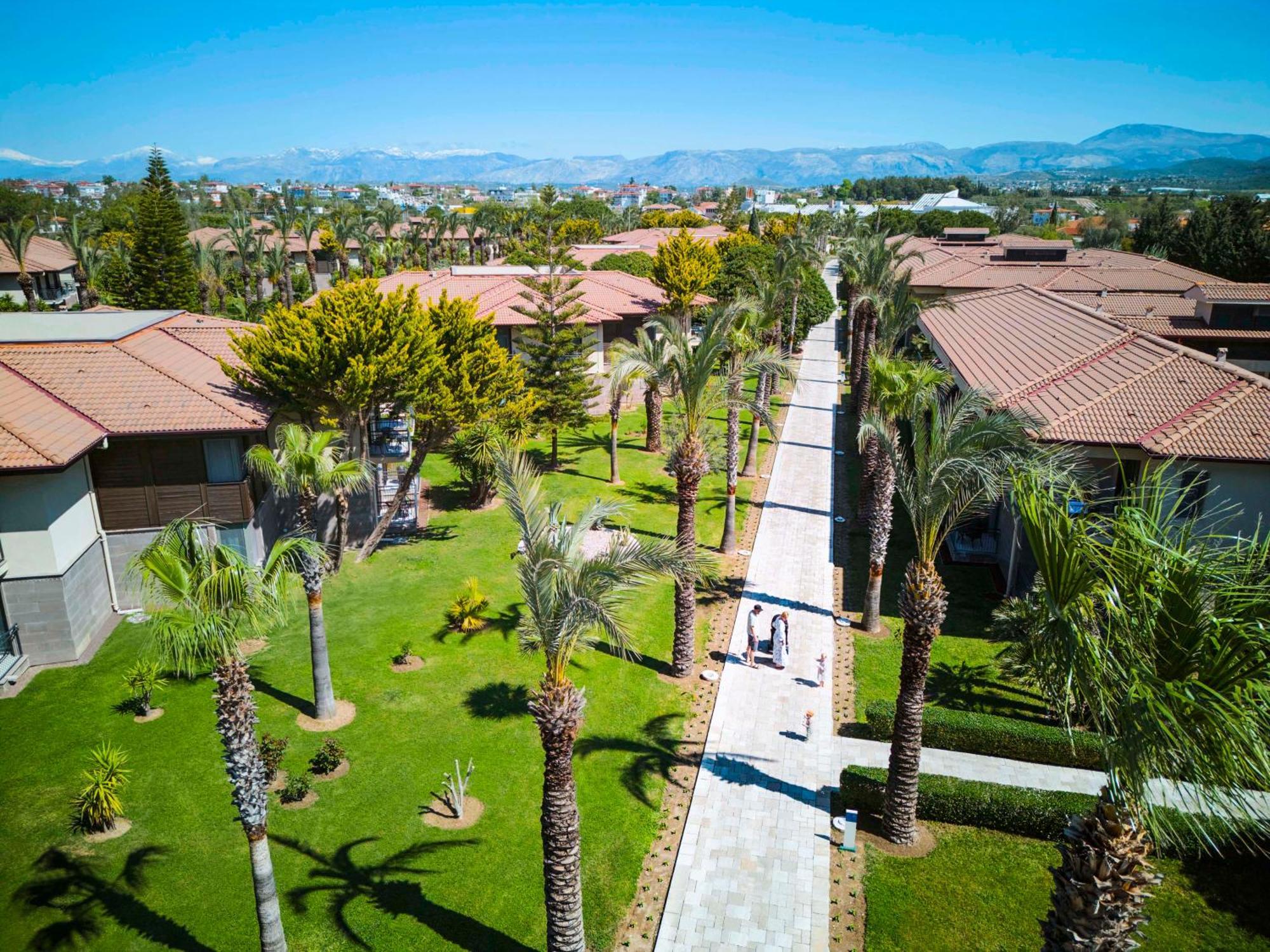 Tui Blue Palm Garden 4* סייד